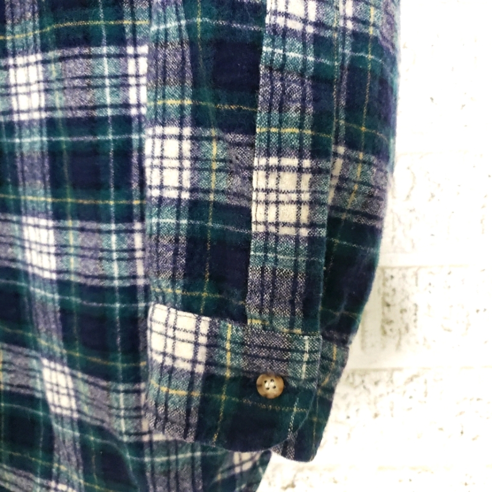 Pendelton Vintage Plaid Wool Flannel - Picture 4 of 6